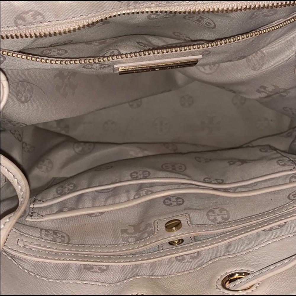 Backpack - Picture 4 of 4
